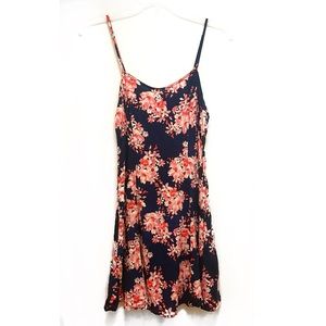 FOREVER 21 Floral Skater Dress - Small